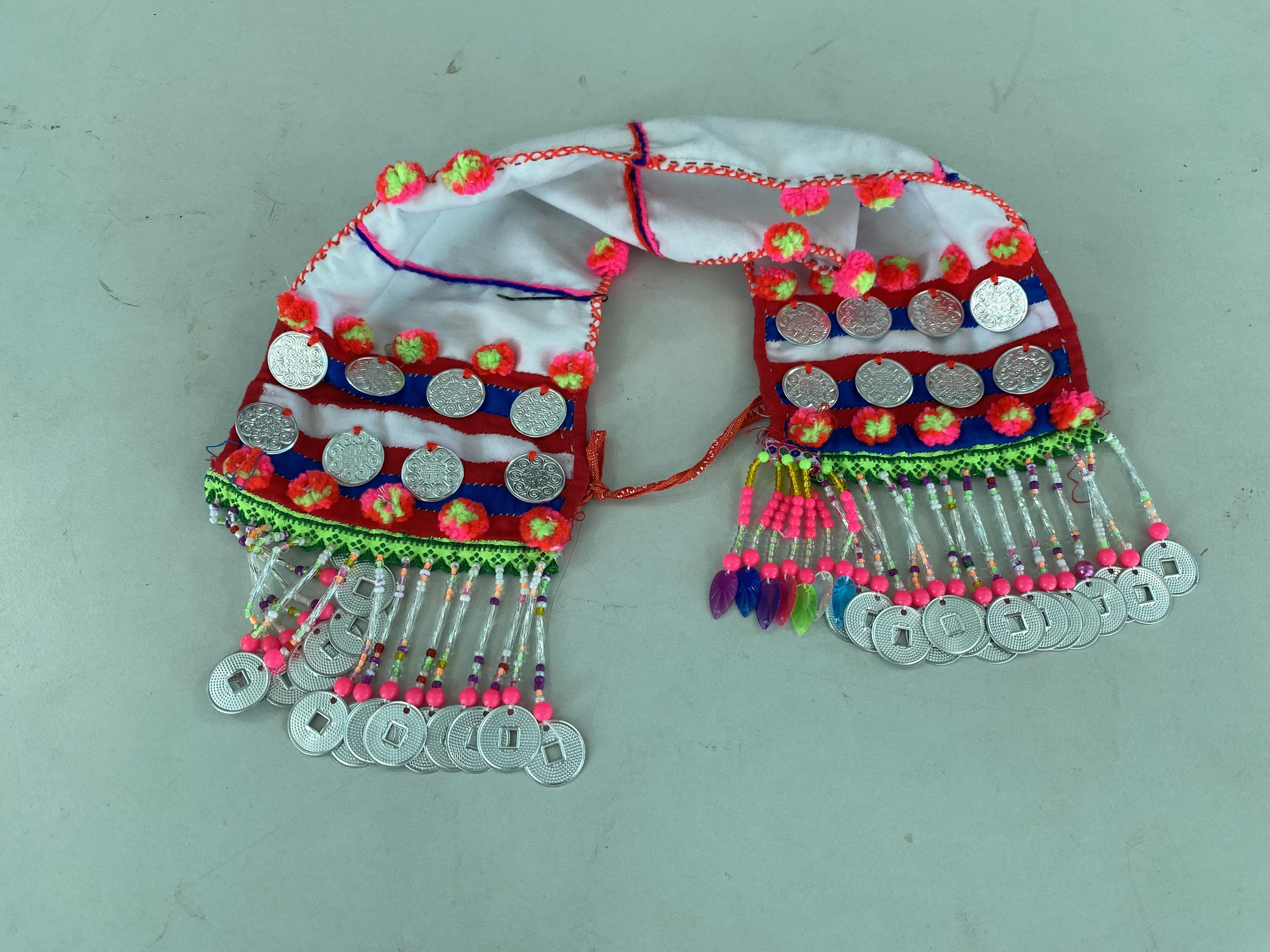 Khăn đội đầu của phụ nữ chưa kết hôn