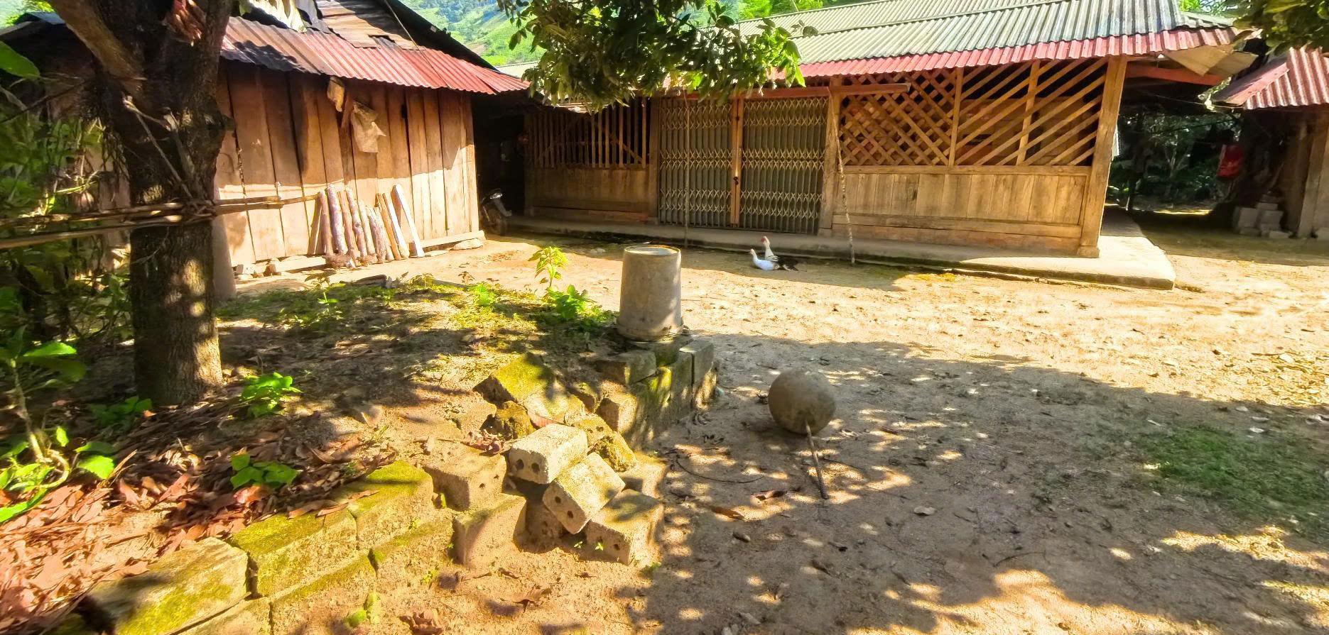 Nhà phụ và nhà chính