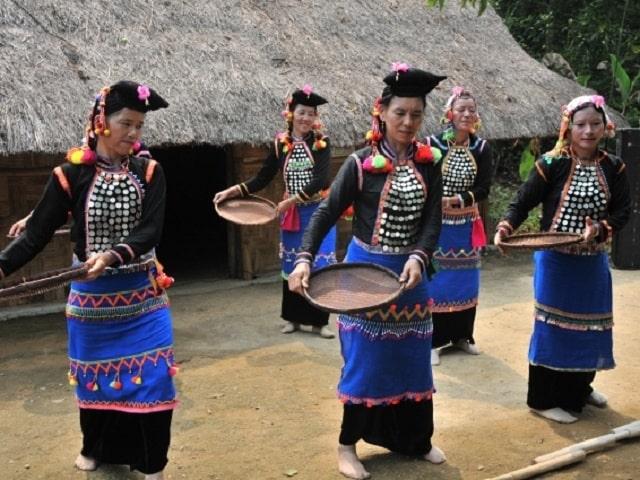 Nghề thủ công truyền thống của người Si La: Nghệ thuật đan lát  Nghề thủ công truyền thống của người Si La: Nghệ thuật đan lát